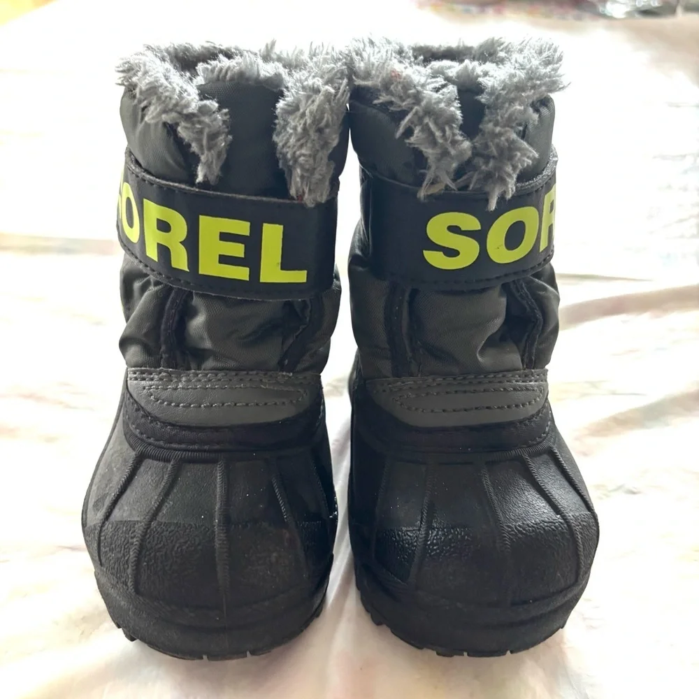 Sorel Snow Commander Black Yellow Boots Faux Fur Lined SZ 5 Worn 1X